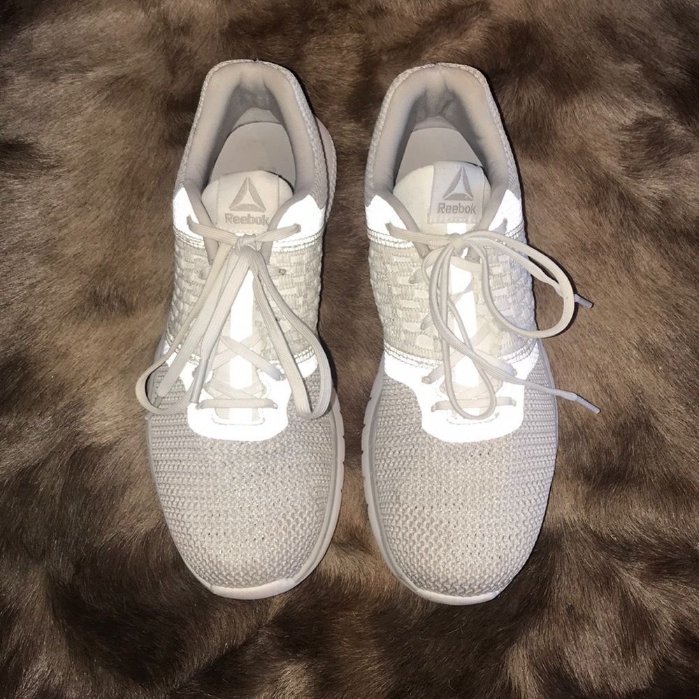 Reebok Memory Tech Lt Size 8.5 - image 3